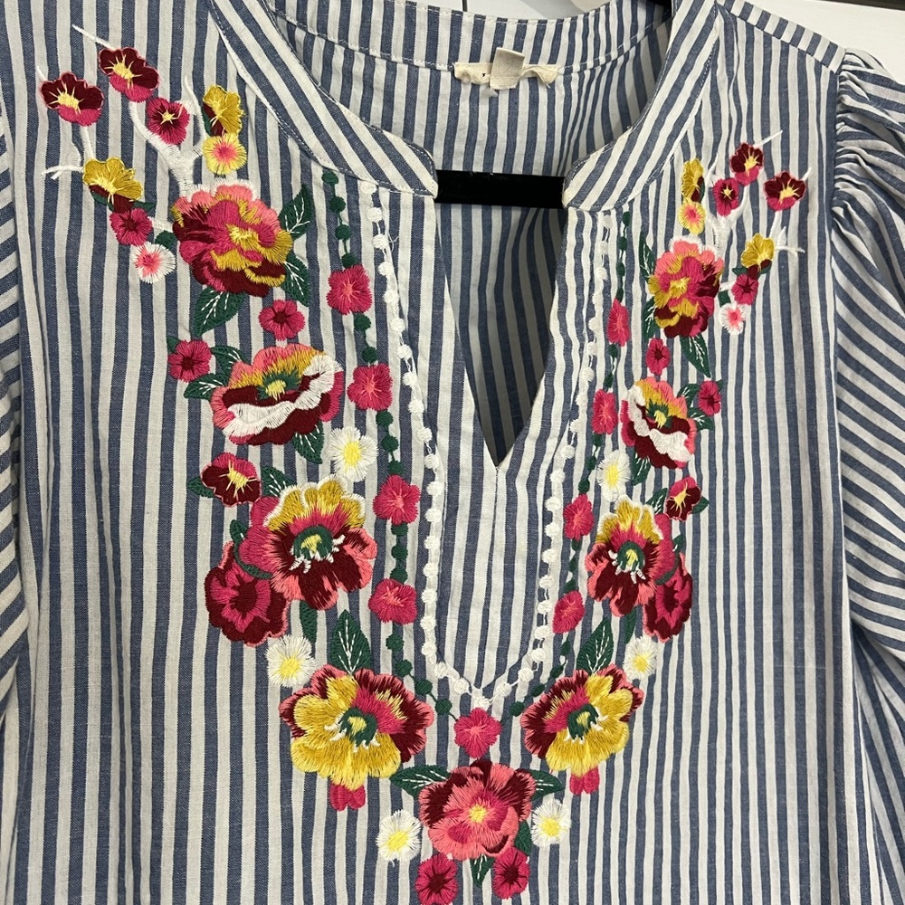 Striped Embroidered Blouse - Picture 2 of 3